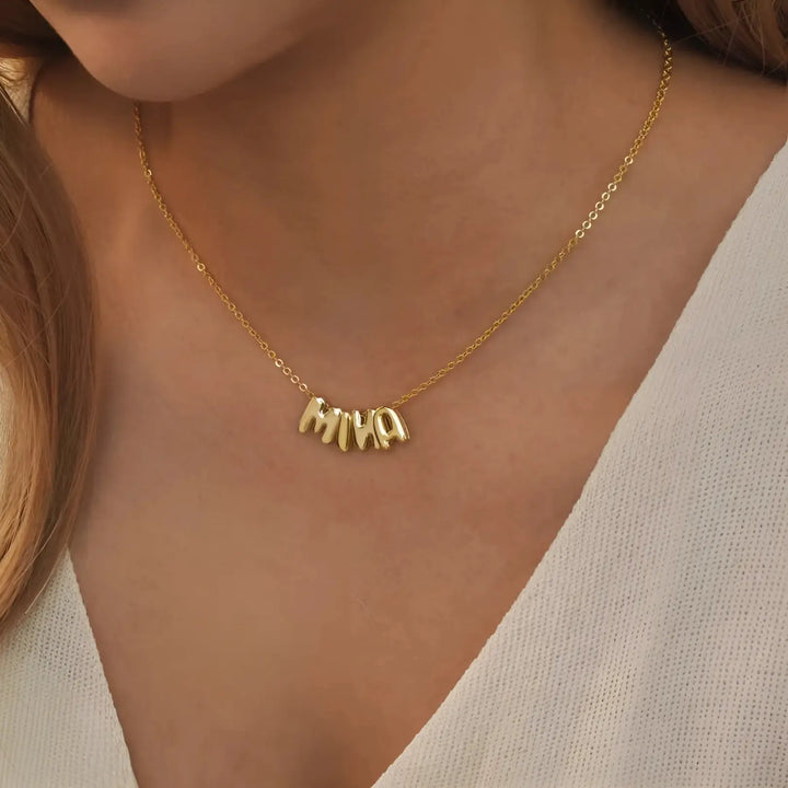 Boldée Name Necklace