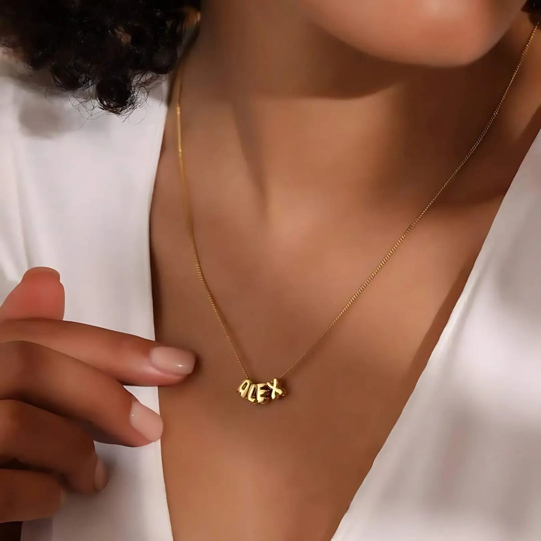 Boldée Name Necklace