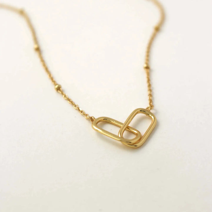 Serena Oval Necklace