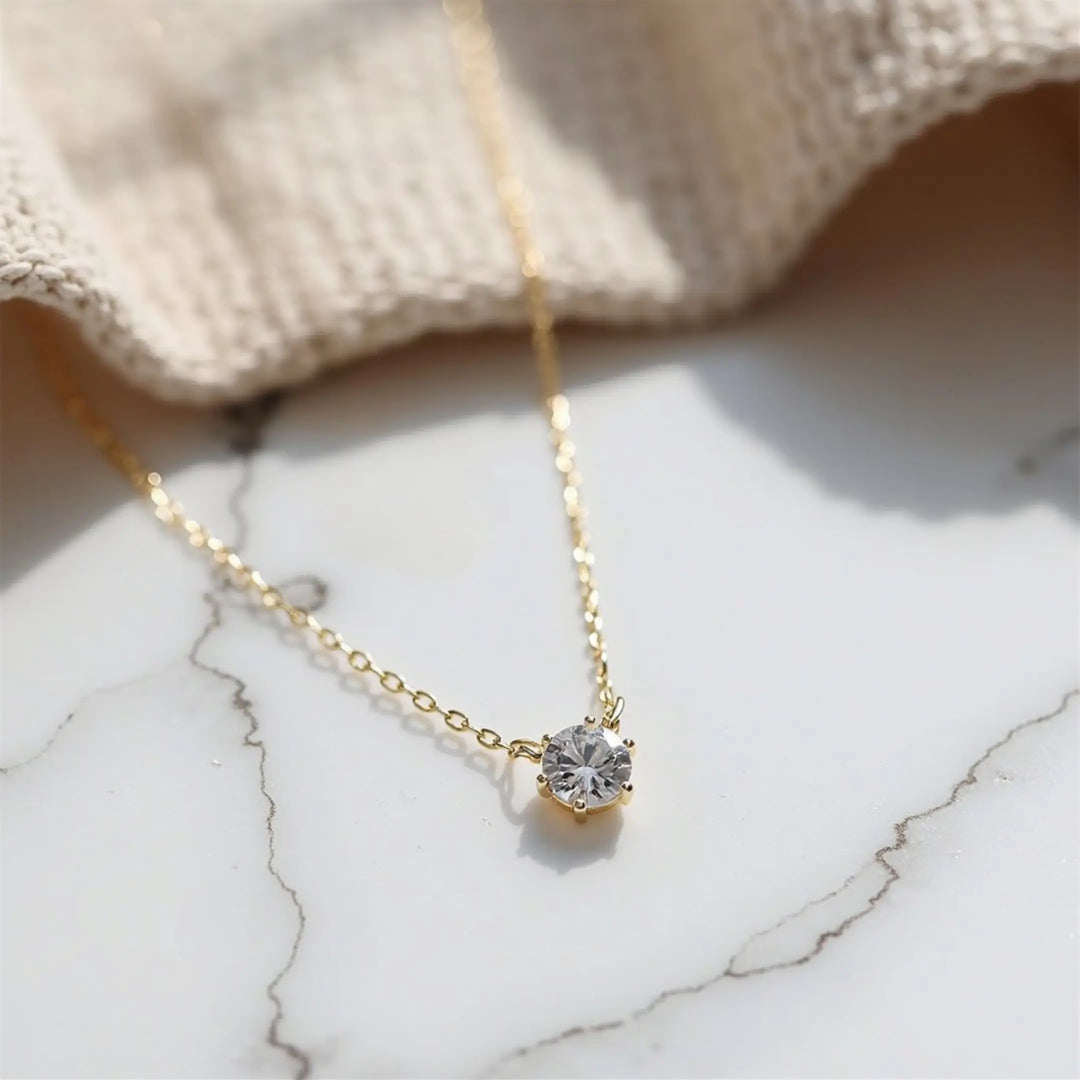 Luce Solitaire Necklace