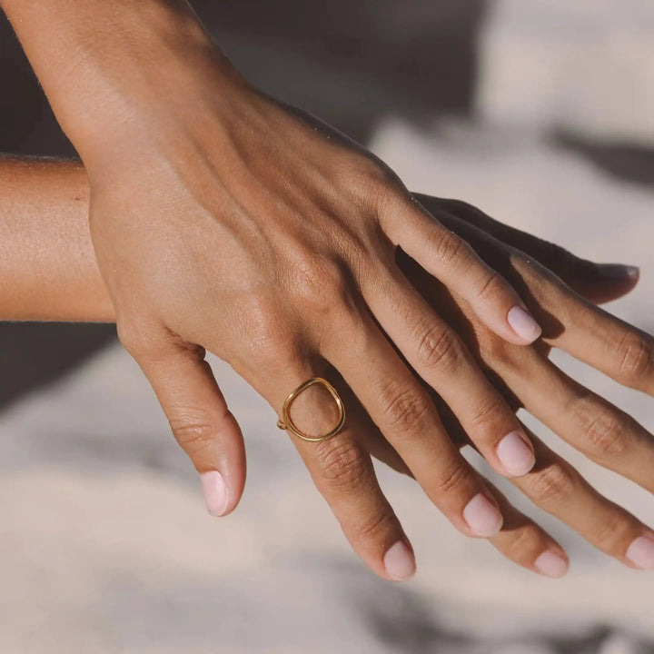 Onda Oval Ring